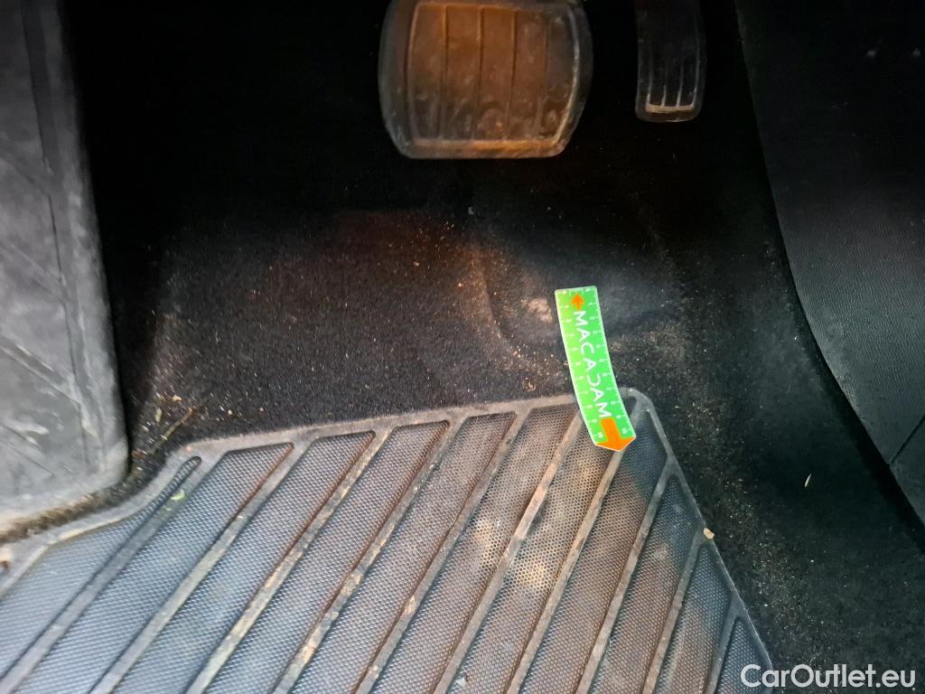  Peugeot  3008  II Style 1.5 HDi 130CV BVA8 E6d #1