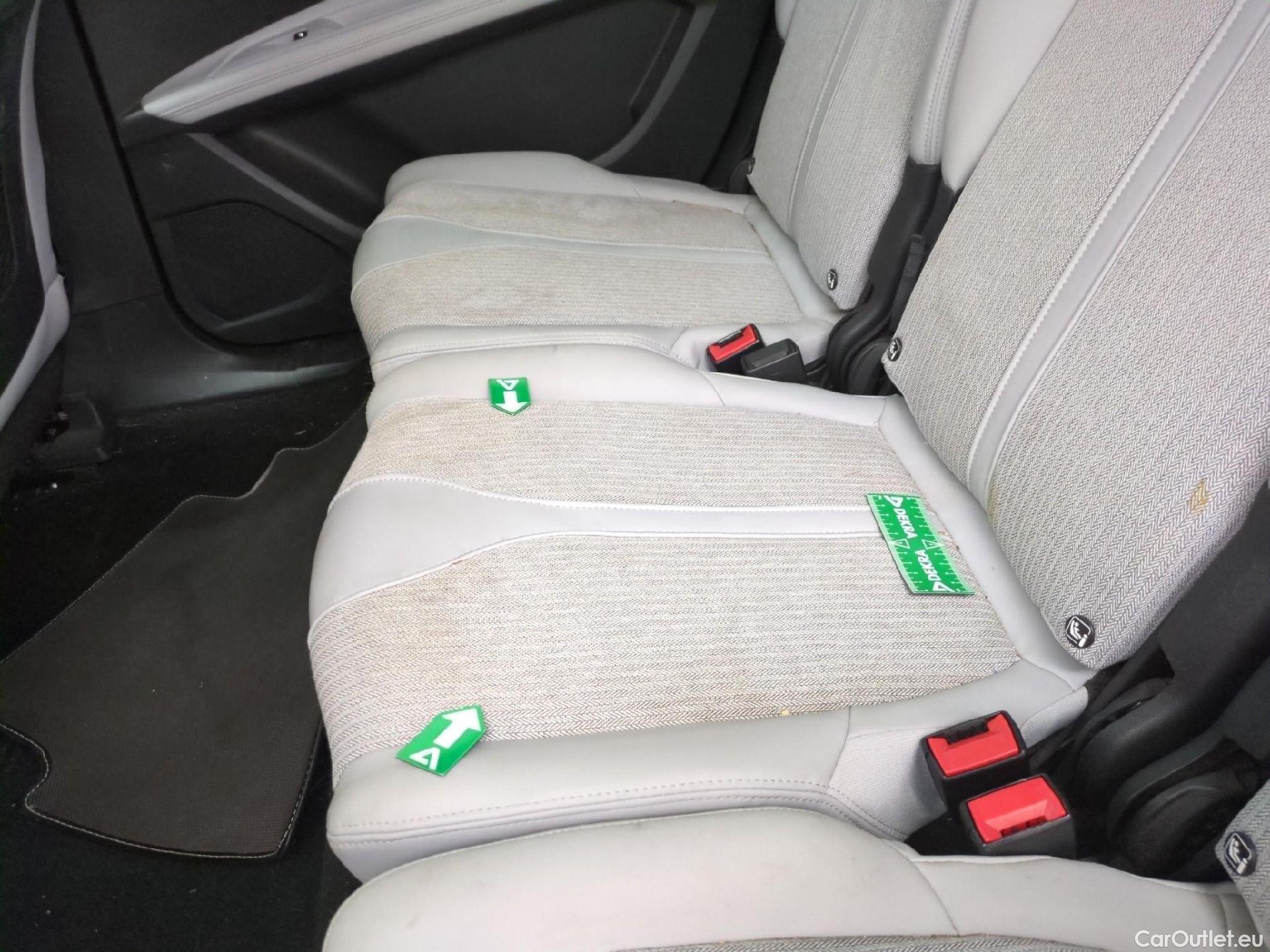  Peugeot  5008  Allure Business 1.5 HDi 130CV BVA8 E6dT #10