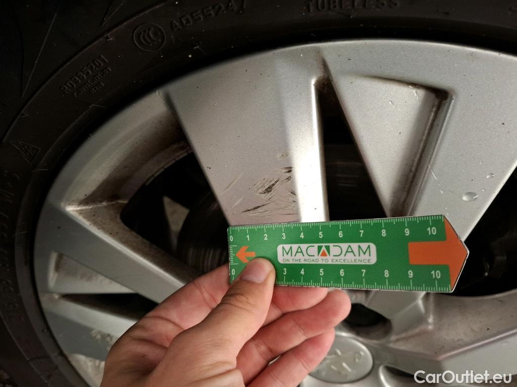  Peugeot  5008  Active Business 1.5 HDi 130CV BVA8 E6dT #15