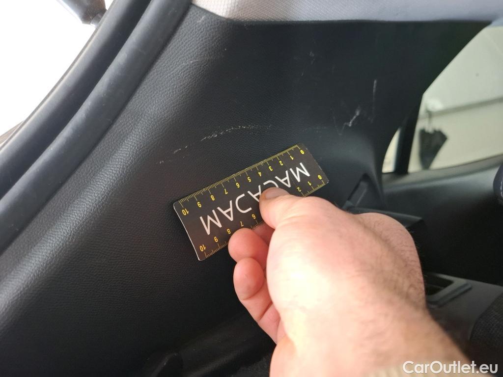  Peugeot  2008  Allure Business 1.5 HDi 100CV BVM6 E6d #17