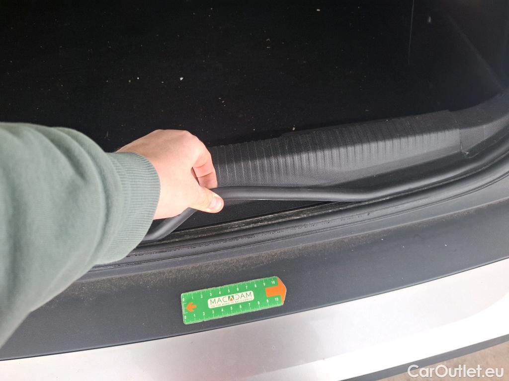  Peugeot  2008  Active Business 1.5 HDi 100CV BVM6 E6d #25