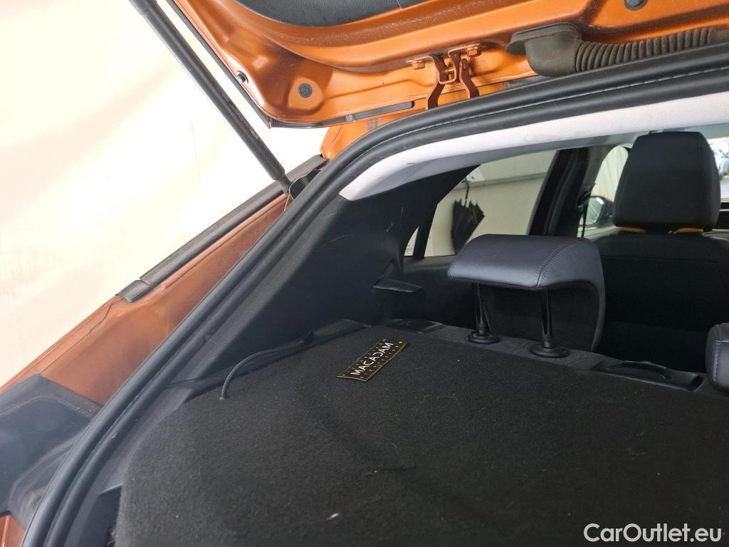  Peugeot  2008  Allure Business 1.5 HDi 100CV BVM6 E6d #16