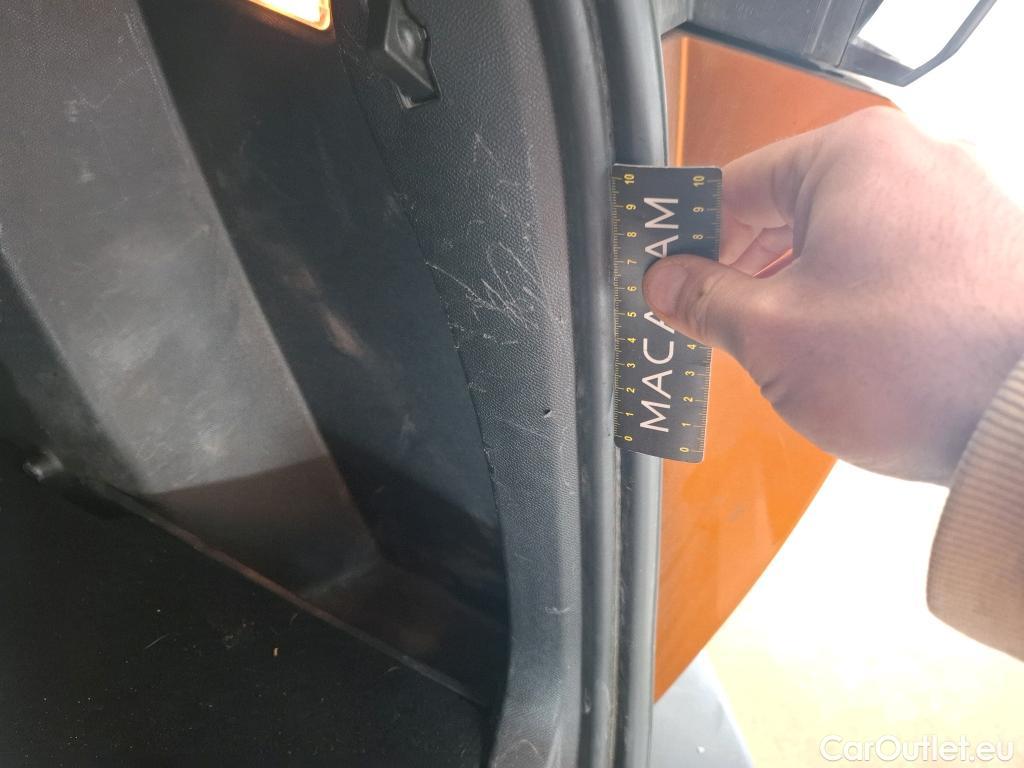  Peugeot  2008  Allure Business 1.5 HDi 100CV BVM6 E6d #23