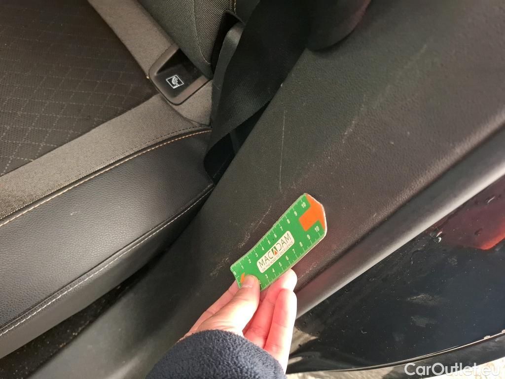  Opel   Grandland X Grandland X Elegance Business 1.5 130CV BVA8 E6d #8