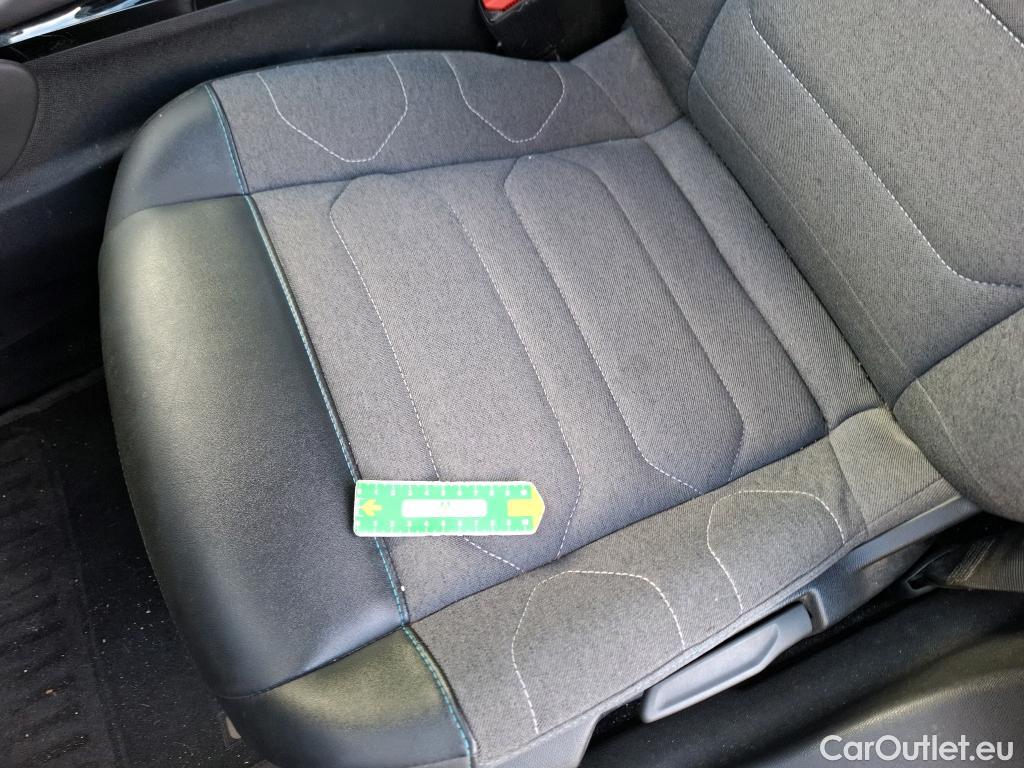  Citroen  C4  Berline Feel Pack 1.5 BlueHDI 110CV BVM6 E6d #25