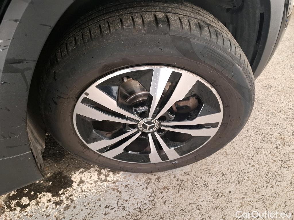  Mercedes  GLB MERCEDES-BENZ  / 2019 / 5P / SUV  200 d Business Line #8