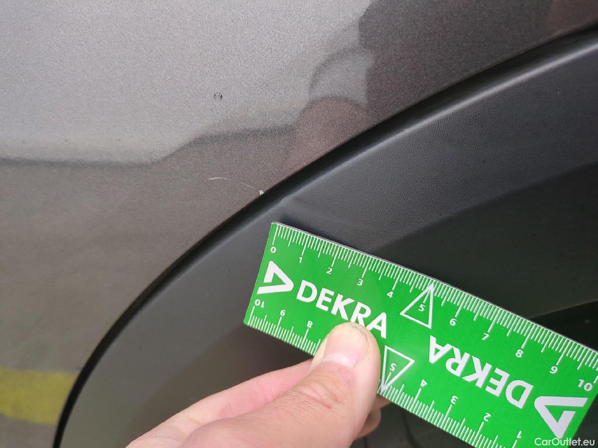  Citroen  C4  Berline Shine 1.2 PureTech 130CV BVM6 E6d #22