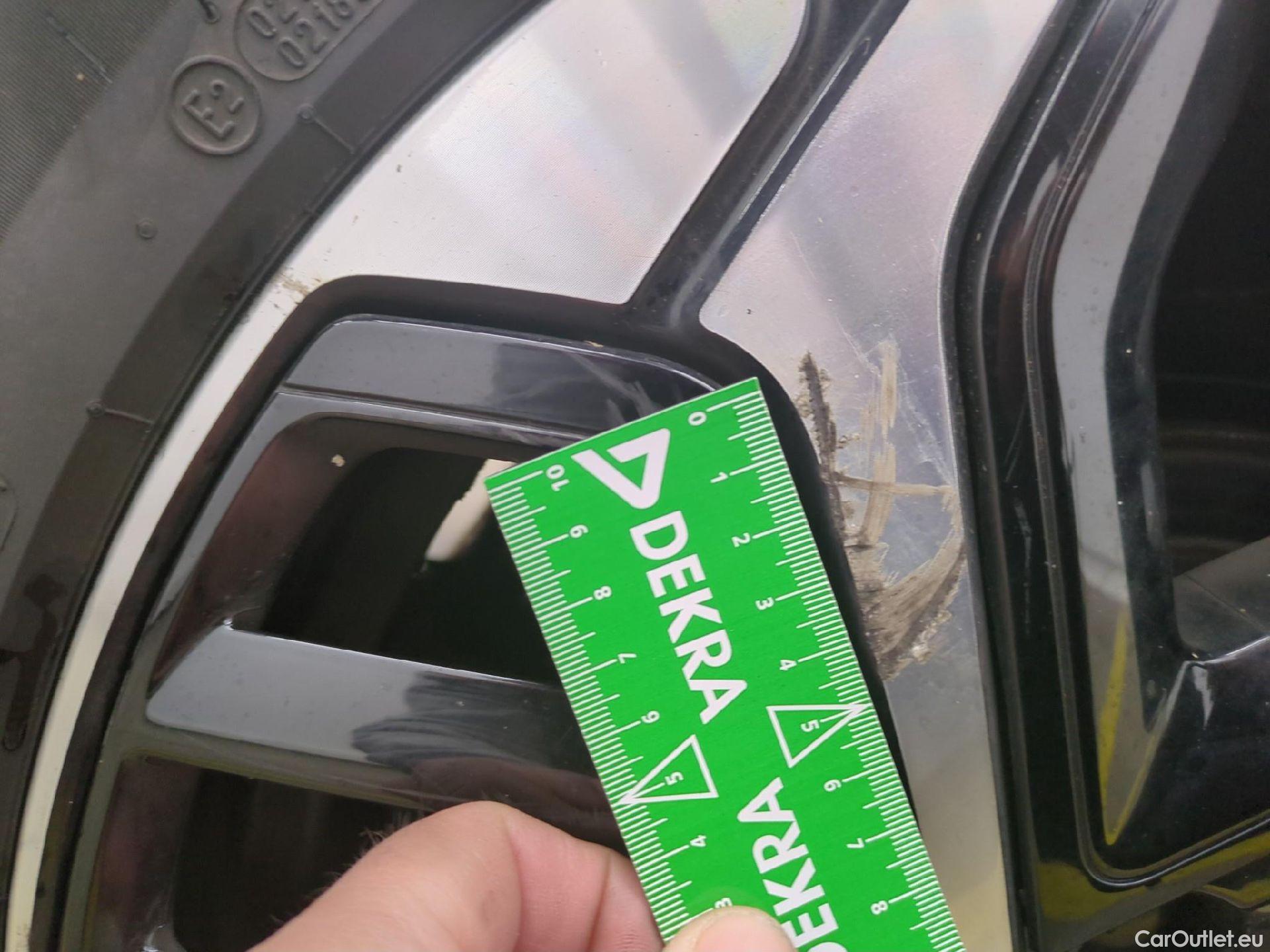  Citroen  C4  Berline Shine 1.2 PureTech 130CV BVM6 E6d #3