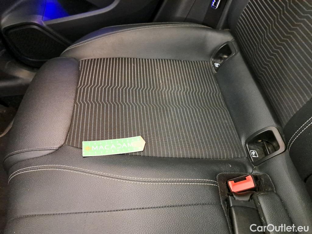  Mercedes  GLA MERCEDES-BENZ  / 2020 / 5P / SUV 2.0  200 D BUSINESS LINE DCT #10