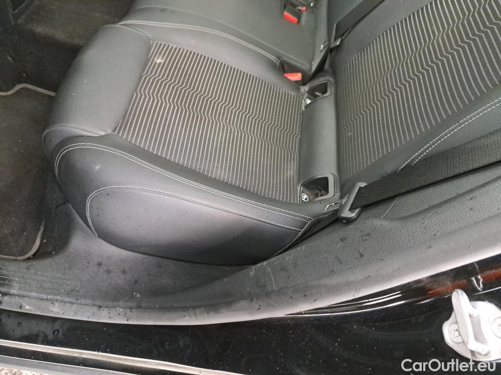  Mercedes  GLA MERCEDES-BENZ  / 2020 / 5P / SUV 2.0  200 D BUSINESS LINE DCT #5