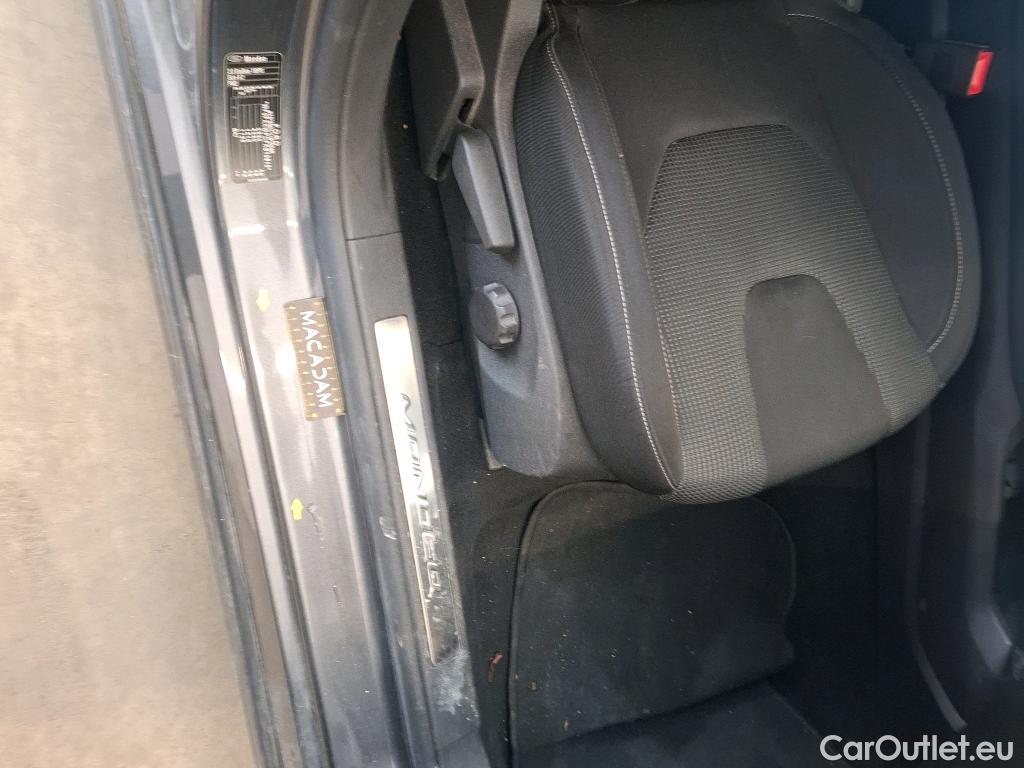 Ford  Mondeo  Turnier Titanium 2.0 EcoBlue 150CV BVA8 E6dT #16