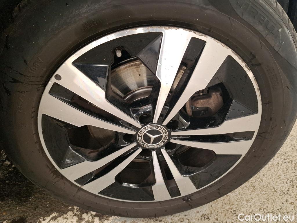  Mercedes  GLB MERCEDES-BENZ  / 2019 / 5P / SUV  200 d Business Line #9