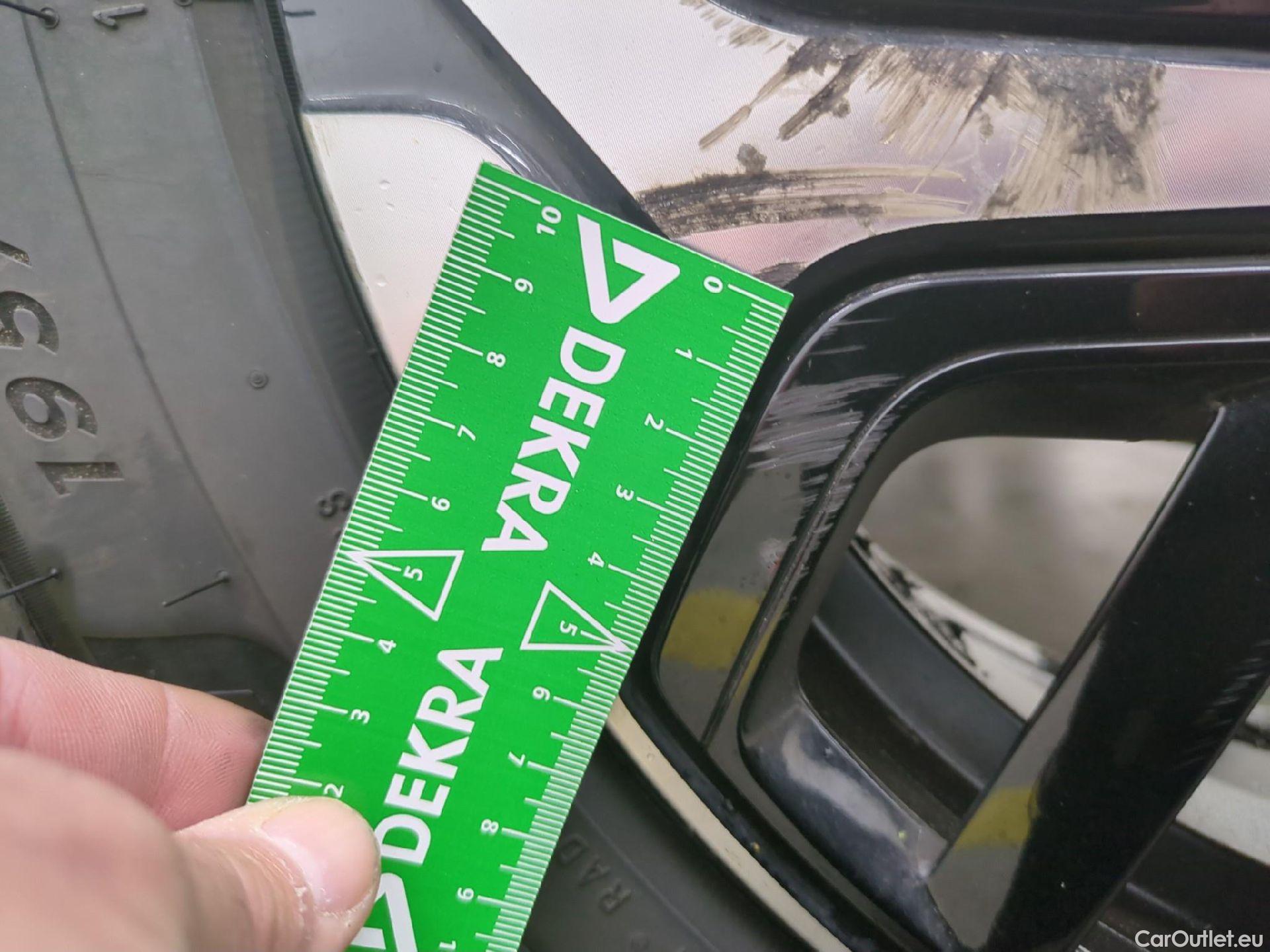  Citroen  C4  Berline Shine 1.2 PureTech 130CV BVM6 E6d #7