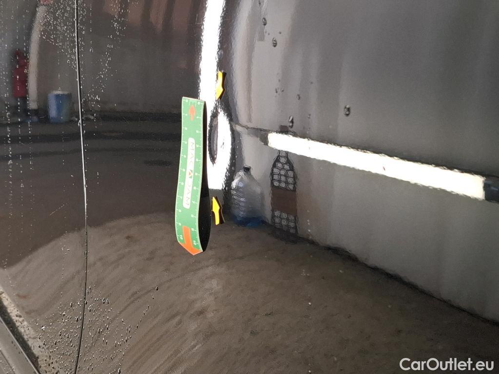  Mercedes  GLB MERCEDES-BENZ  / 2019 / 5P / SUV  200 d Business Line #2