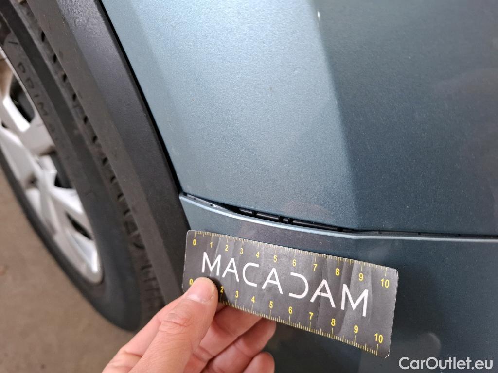  Citroen  C4  Berline Live 1.5 BlueHDI 110CV BVM6 E6d #25