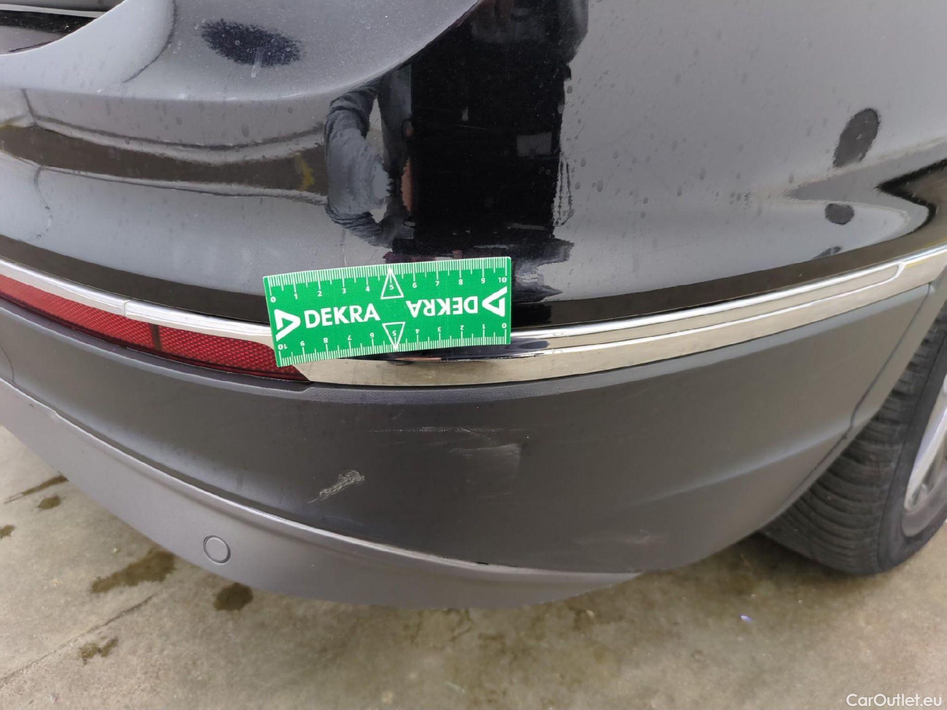  Volkswagen  Tiguan VOLKSWAGEN  Allspace / 2017 / 5P / SUV 2.0 TDI 150 DSG7 Carat Exclusive 4Motion #77