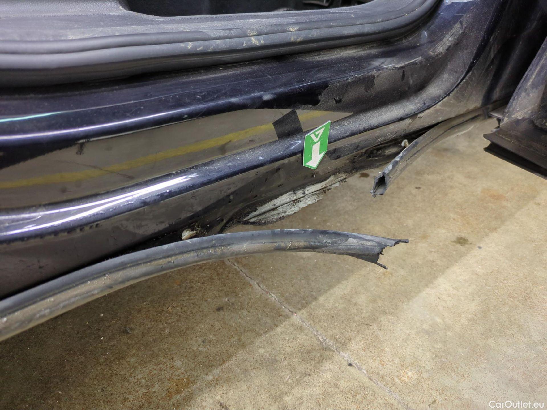  Volkswagen  Tiguan VOLKSWAGEN  Allspace / 2017 / 5P / SUV 2.0 TDI 150 DSG7 Carat Exclusive 4Motion #38