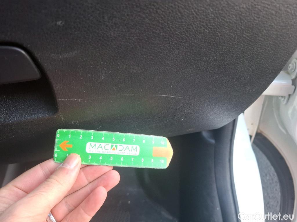  Renault  Trafic  Furgon Grand Confort L1H1 1200 1.6 dCi 125CV BVM6 E6 #7