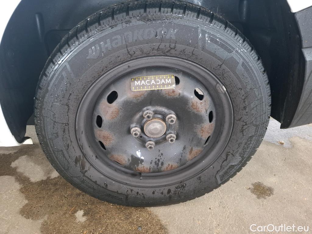  Renault  Trafic  Furgon Grand Confort L1H1 1000 1.6 dCi 120CV BVM6 E6 #48