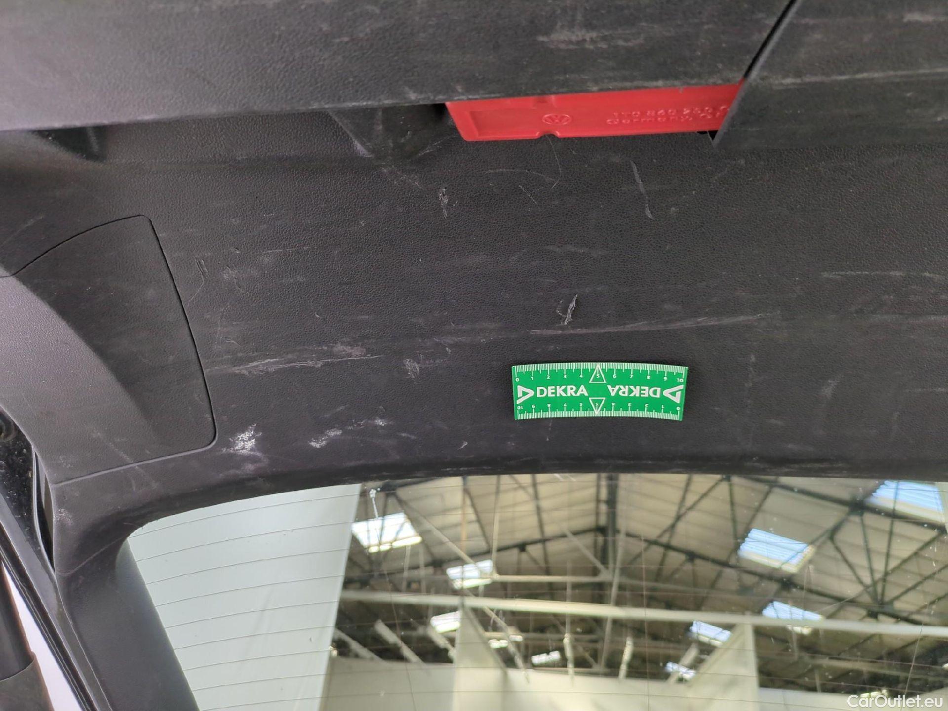  Volkswagen  Tiguan VOLKSWAGEN  Allspace / 2017 / 5P / SUV 2.0 TDI 150 DSG7 Carat Exclusive 4Motion #25