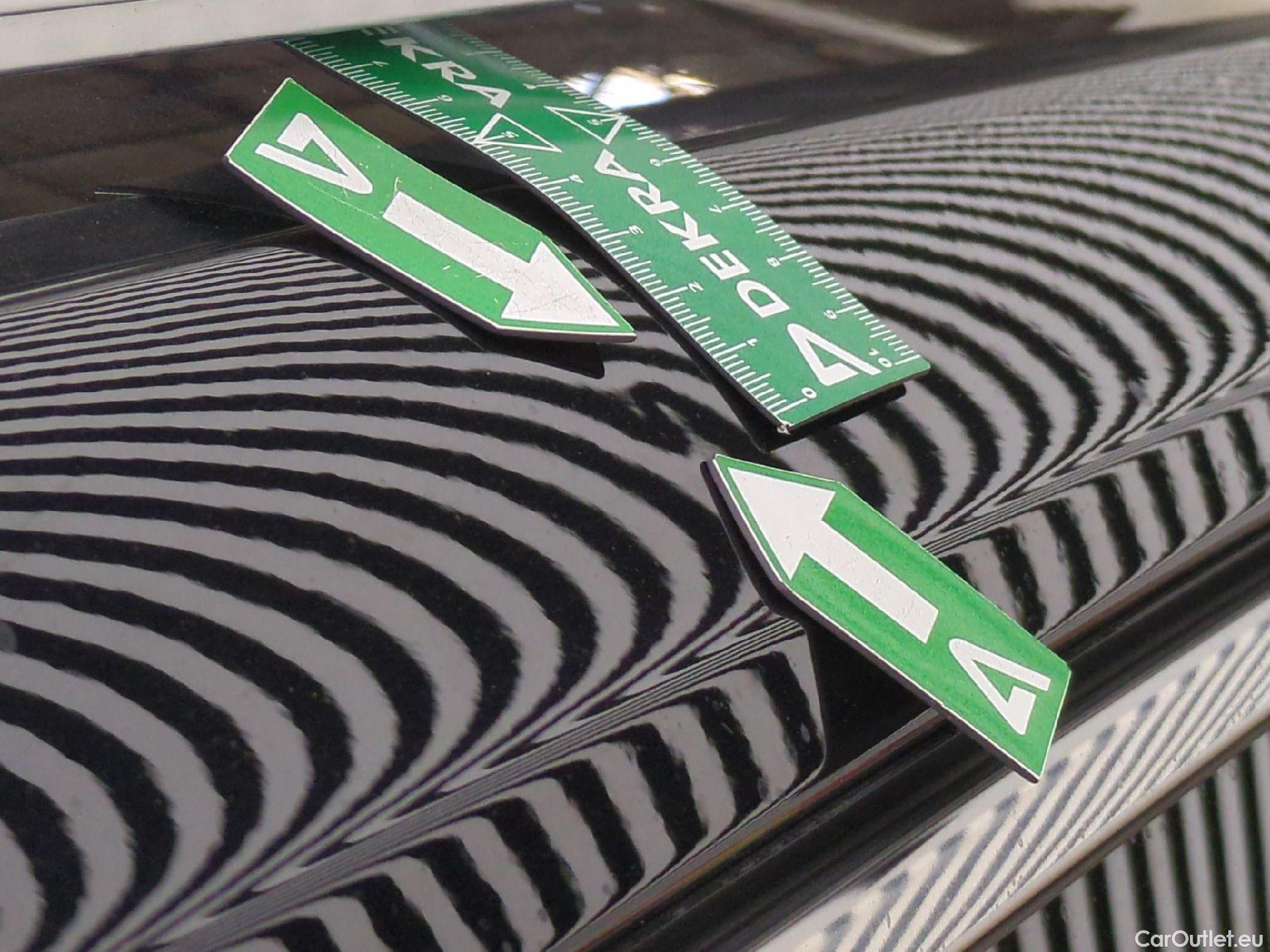  Volkswagen  Tiguan VOLKSWAGEN  Allspace / 2017 / 5P / SUV 2.0 TDI 150 DSG7 Carat Exclusive 4Motion #85