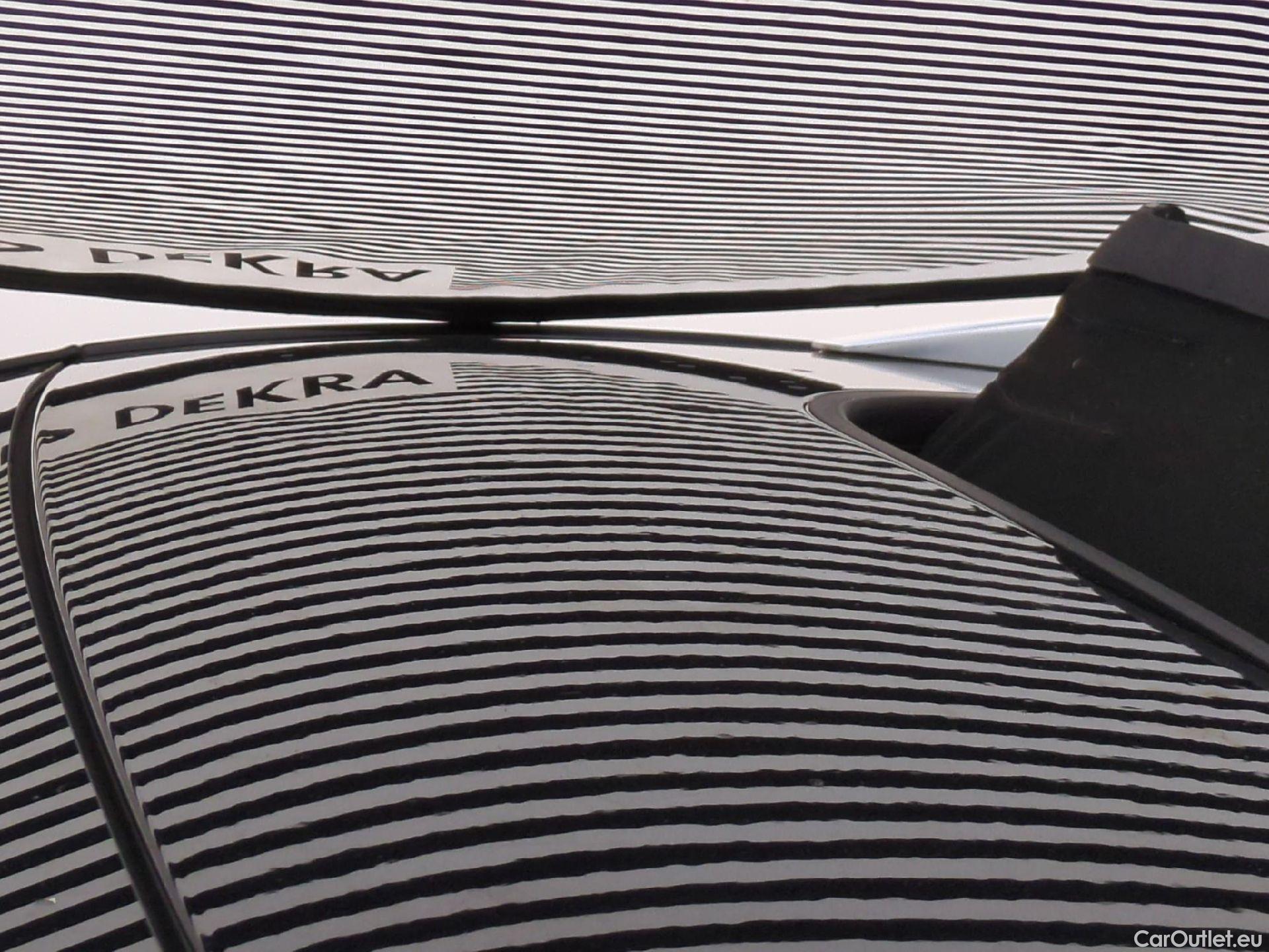  Volkswagen  Tiguan VOLKSWAGEN  Allspace / 2017 / 5P / SUV 2.0 TDI 150 DSG7 Carat Exclusive 4Motion #91