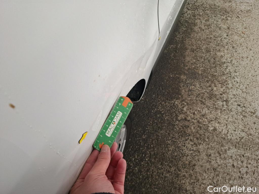  Renault  Trafic RENAULT  / 2019 / 4P / Fourgon tole NV FG GCF L1H1 1000 dCi 120 #4