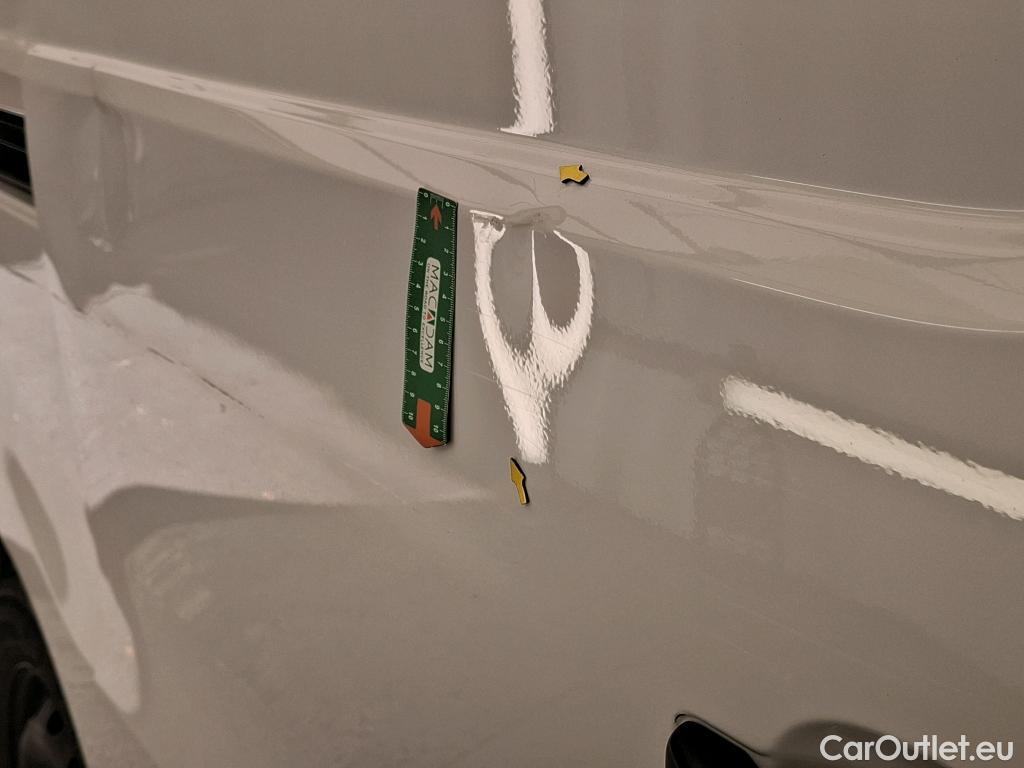  Renault  Trafic RENAULT  / 2019 / 4P / Fourgon tole NV FG GCF L1H1 1200 dCi 120 #6