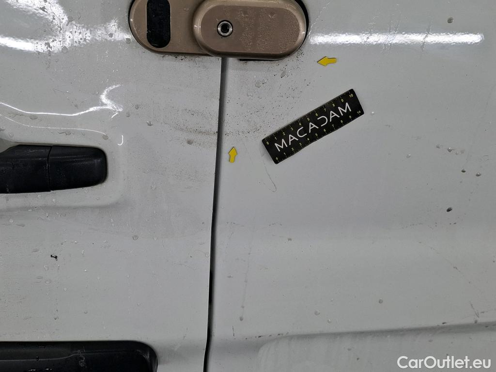  Renault  Trafic  Furgon Grand Confort L1H1 1000 1.6 dCi 120CV BVM6 E6 #29