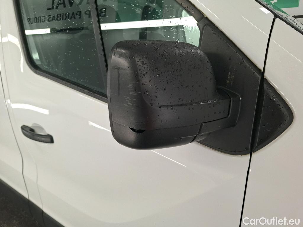  Renault  Trafic RENAULT  / 2019 / 4P / Fourgon tole NV FG GCF L1H1 1000 dCi 120 #12