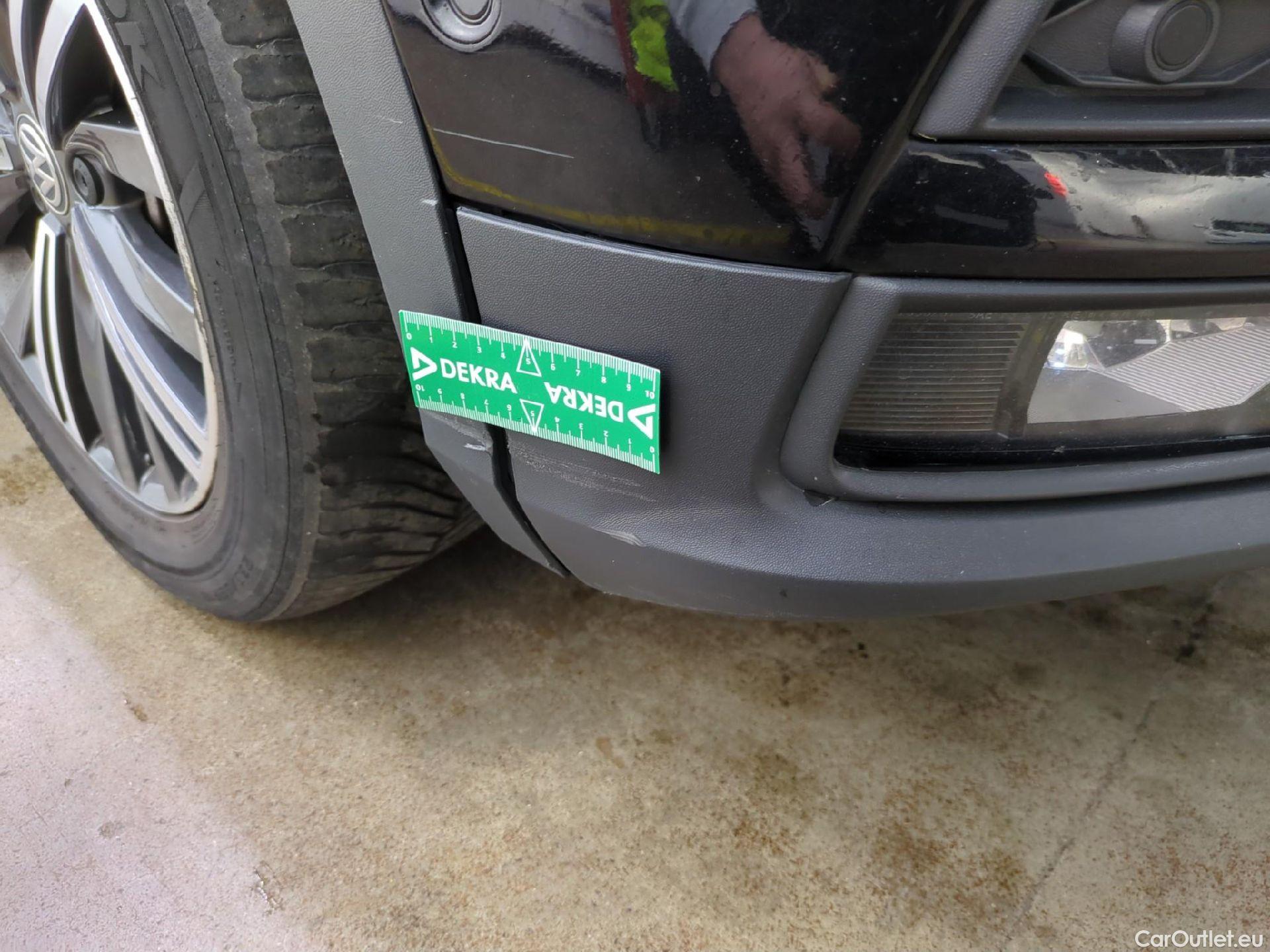  Volkswagen  Tiguan VOLKSWAGEN  Allspace / 2017 / 5P / SUV 2.0 TDI 150 DSG7 Carat Exclusive 4Motion #51