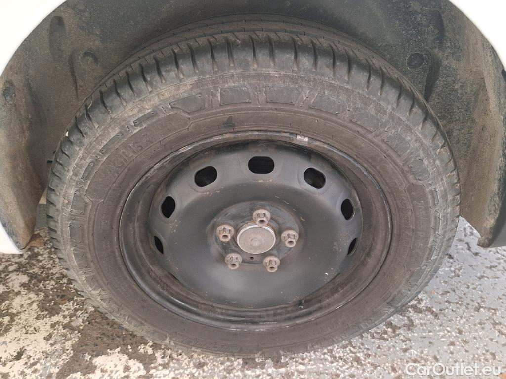  Renault  Trafic RENAULT  / 2019 / 4P / Fourgon tole NV FG GCF L1H1 1200 dCi 120 #26