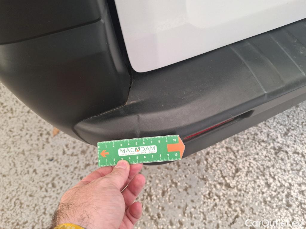  Renault  Trafic RENAULT  / 2019 / 4P / Fourgon tole NV FG GCF L1H1 1200 dCi 120 #14