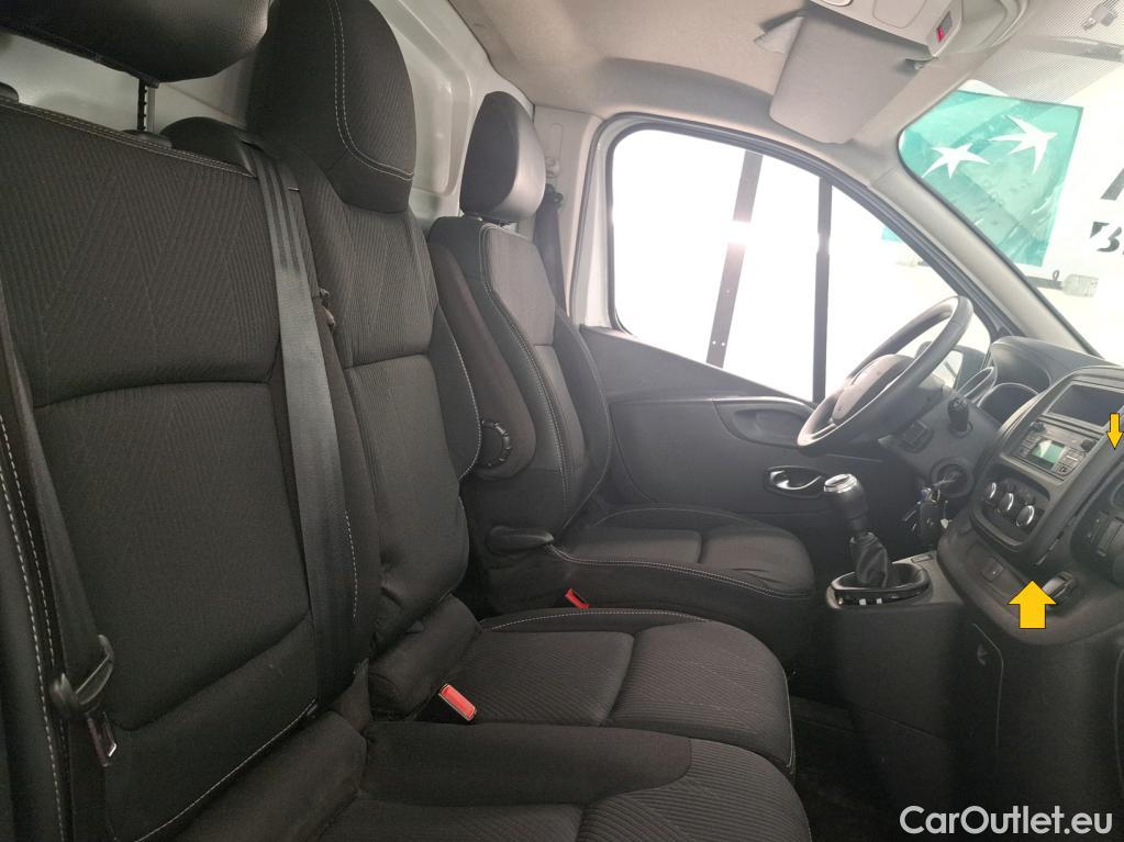  Renault  Trafic RENAULT  / 2019 / 4P / Fourgon tole NV FG GCF L1H1 1200 dCi 120 #36