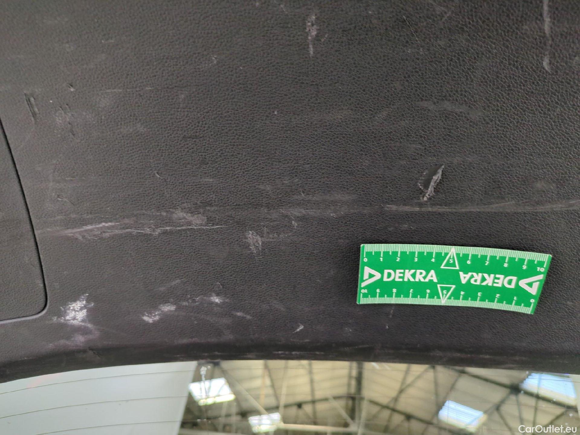  Volkswagen  Tiguan VOLKSWAGEN  Allspace / 2017 / 5P / SUV 2.0 TDI 150 DSG7 Carat Exclusive 4Motion #24