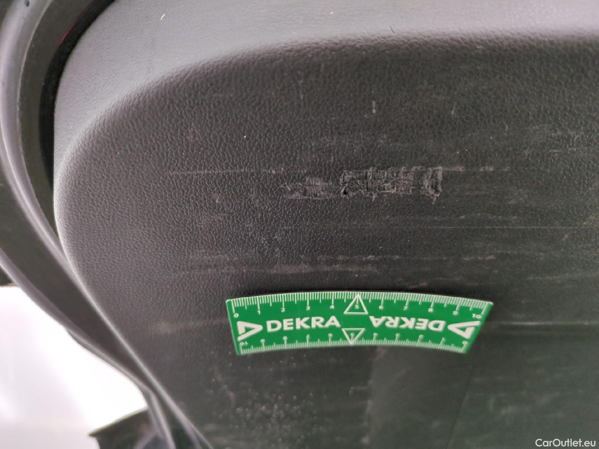  Volkswagen  Tiguan VOLKSWAGEN  Allspace / 2017 / 5P / SUV 2.0 TDI 150 DSG7 Carat Exclusive 4Motion #26