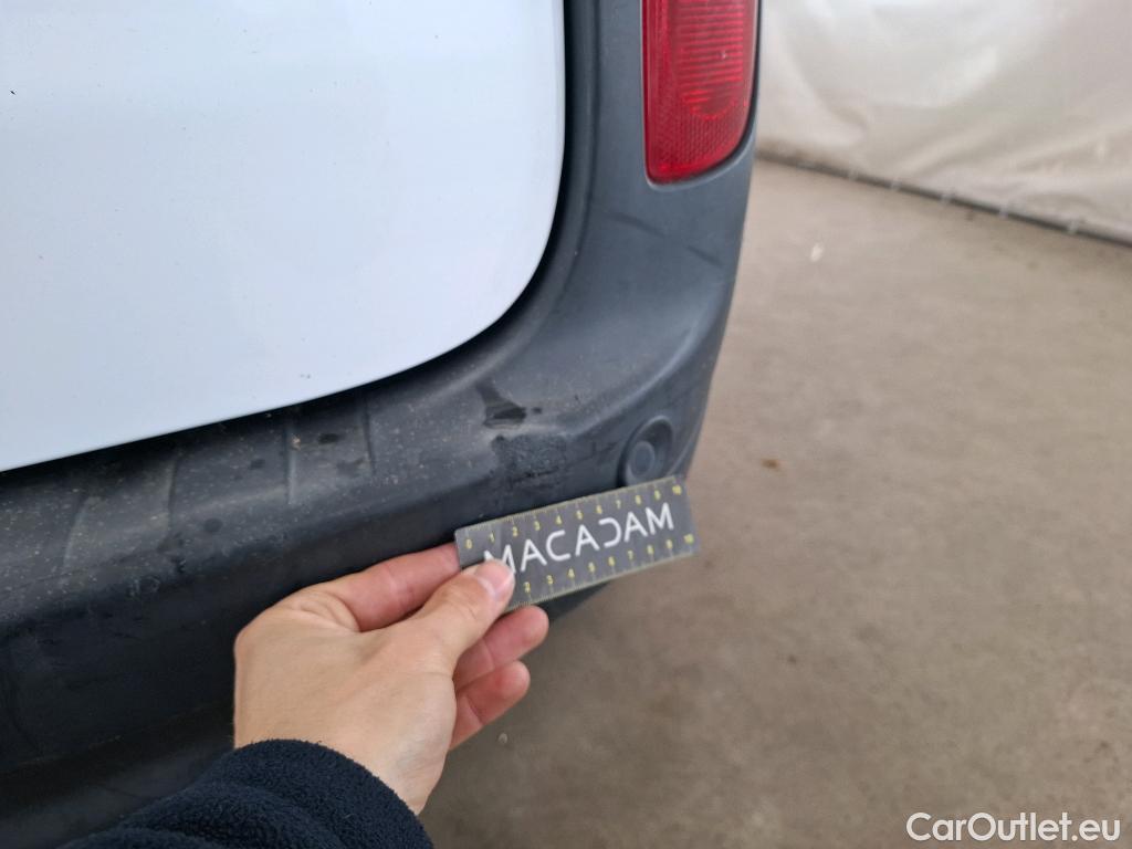  Renault  Kangoo  Express Maxi Extra (Série Spéciale) 1.5 dCi 90CV BVM5 E6 #32