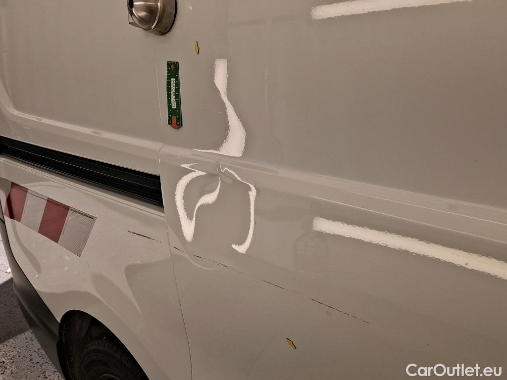  Renault  Trafic RENAULT  / 2019 / 4P / Fourgon tole NV FG GCF L1H1 1200 dCi 120 #8