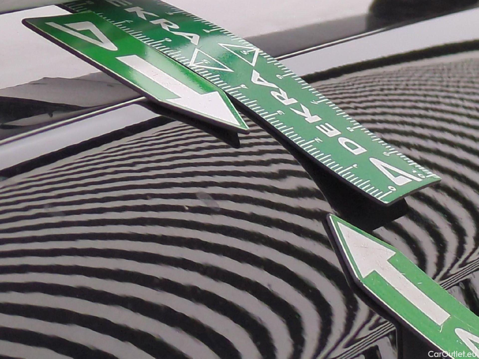  Volkswagen  Tiguan VOLKSWAGEN  Allspace / 2017 / 5P / SUV 2.0 TDI 150 DSG7 Carat Exclusive 4Motion #88