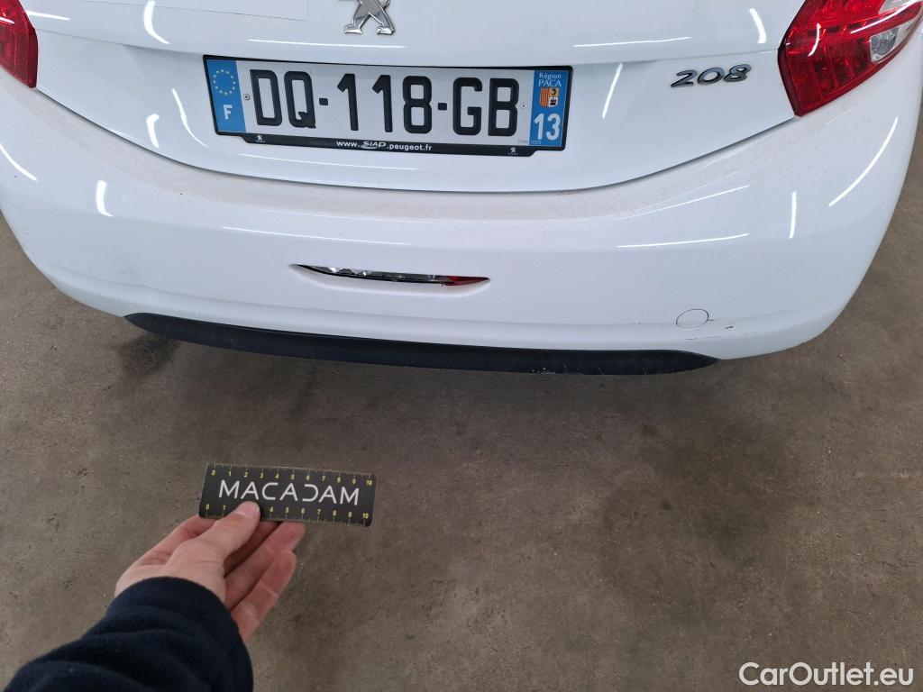  Peugeot  208 PEUGEOT  Affaire VU 5p Berline 1.4 HDI PACK CD CLIM #71