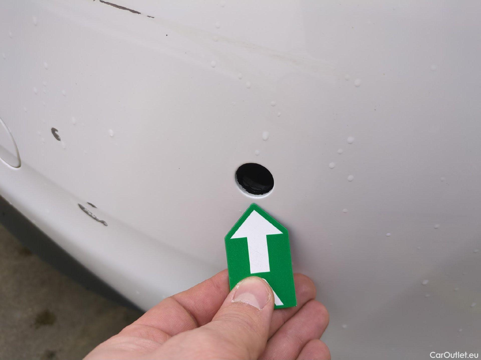  Peugeot  208  Affaire Premium 1.6 HDi 75CV BVM5 E6 #12