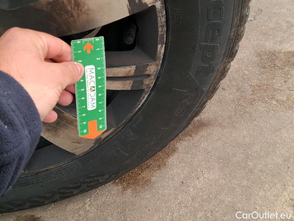  Renault  Captur RENAULT  5p Crossover Business ENERGY dCi 90 / TRANSFO VP VF #22