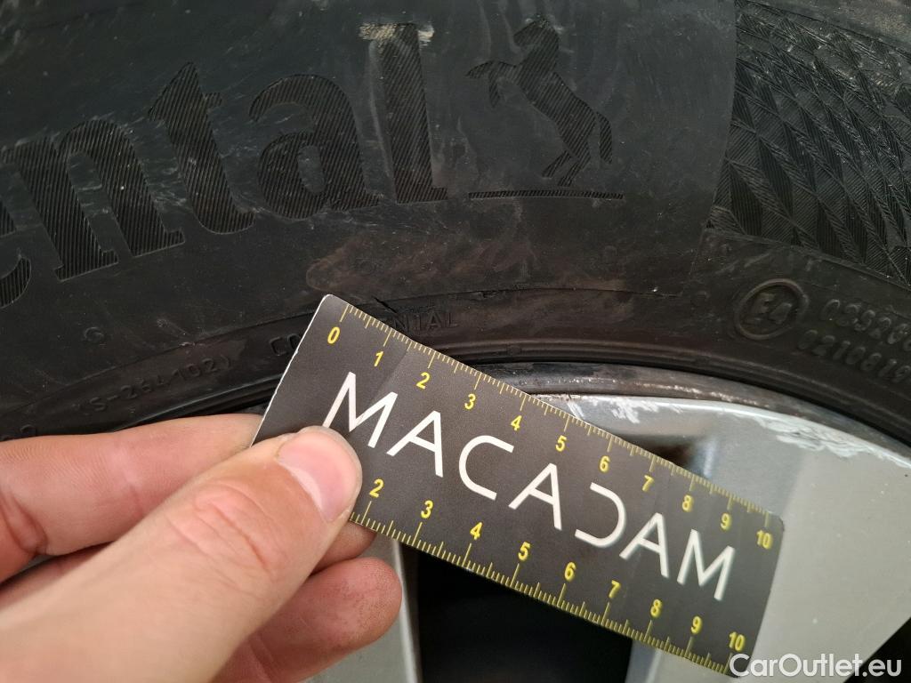  Peugeot  208 PEUGEOT  Affaire VU 5p Berline 1.4 HDI PACK CD CLIM #40