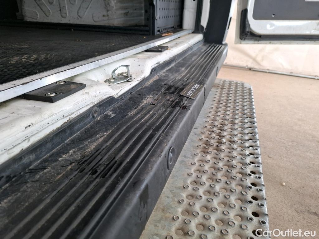  Citroen  Jumper CITROEN  / 2014 / 4P / Fourgon tôlé 33 L1H2 BlueHDi 140 S&S BVM6 Club #15