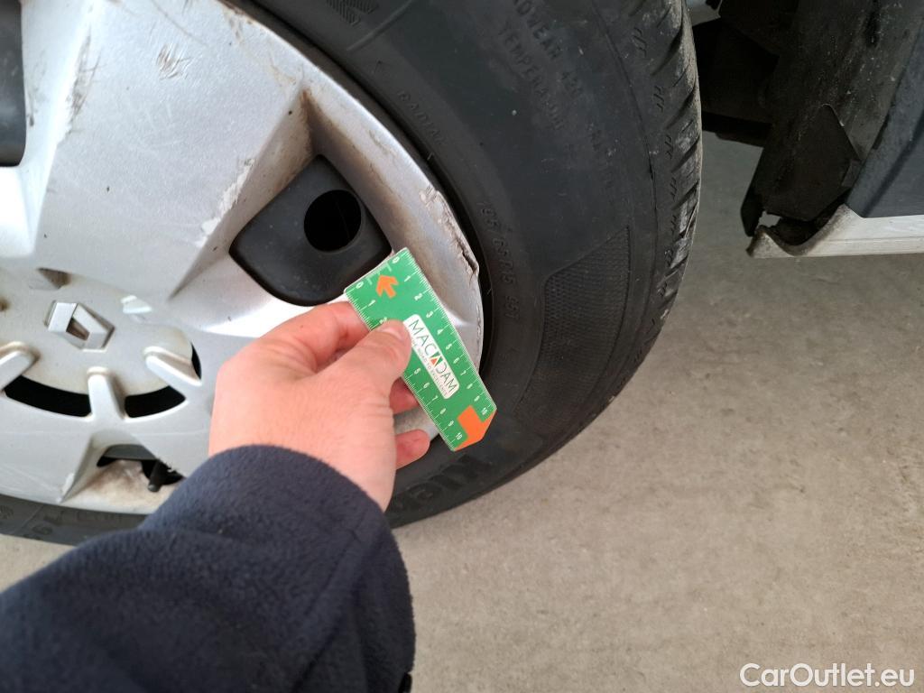  Renault  Kangoo  II Express Maxi Extra (Série Spéciale) 1.5 dCi 95CV BVM6 E6dT #61