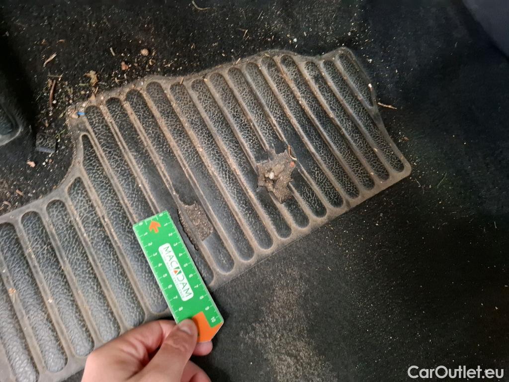  Renault  Captur RENAULT  5p Crossover Business ENERGY dCi 90 / TRANSFO VP VF #6