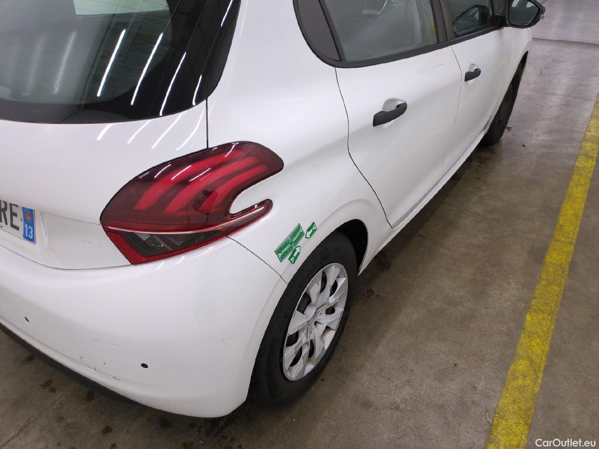  Peugeot  208  Affaire Premium 1.6 HDi 75CV BVM5 E6 #19