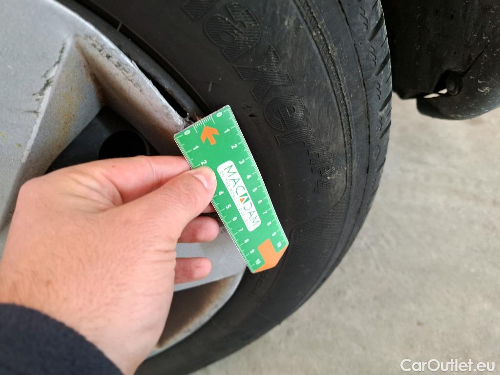  Renault  Kangoo  II Express Maxi Extra (Série Spéciale) 1.5 dCi 95CV BVM6 E6dT #48