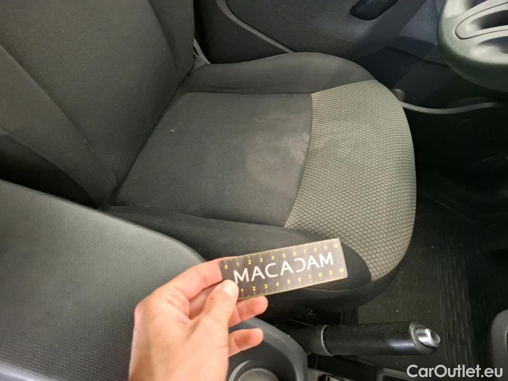  Renault  Kangoo  Express Maxi Extra (Série Spéciale) 1.5 dCi 90CV BVM5 E6 #94