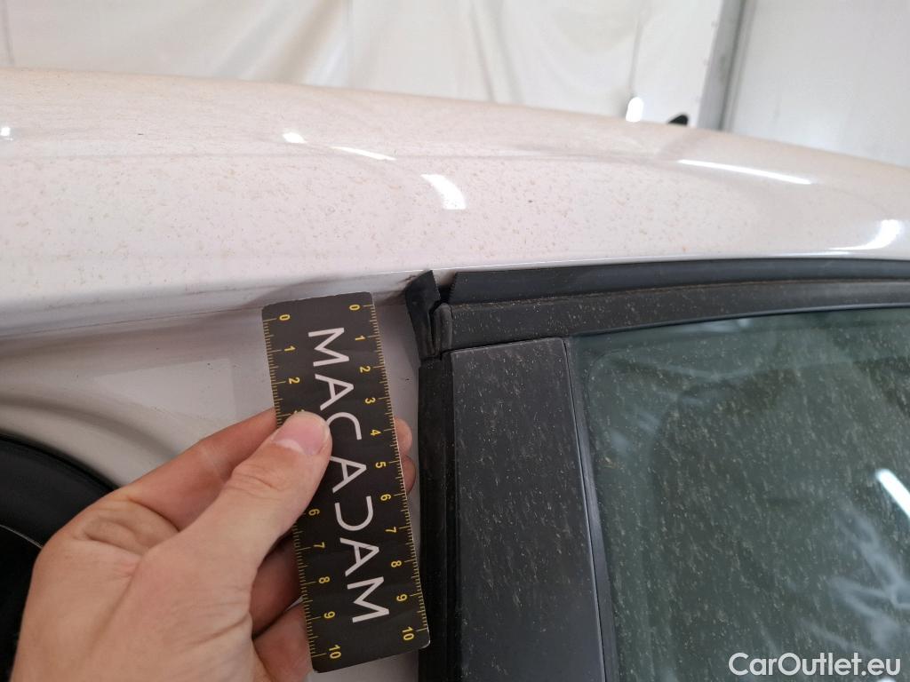  Peugeot  208 PEUGEOT  Affaire VU 5p Berline 1.4 HDI PACK CD CLIM #32